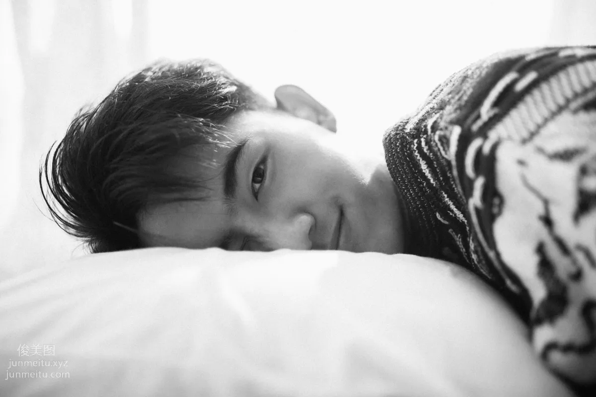[YiTuYu] 2021.09.17 To the Light Year with Myself A Zheng photo 15