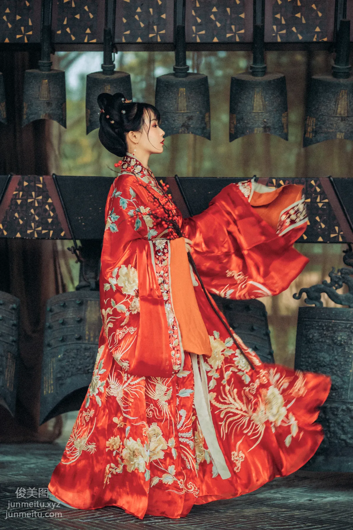 Seven: YiTuYu photo 15