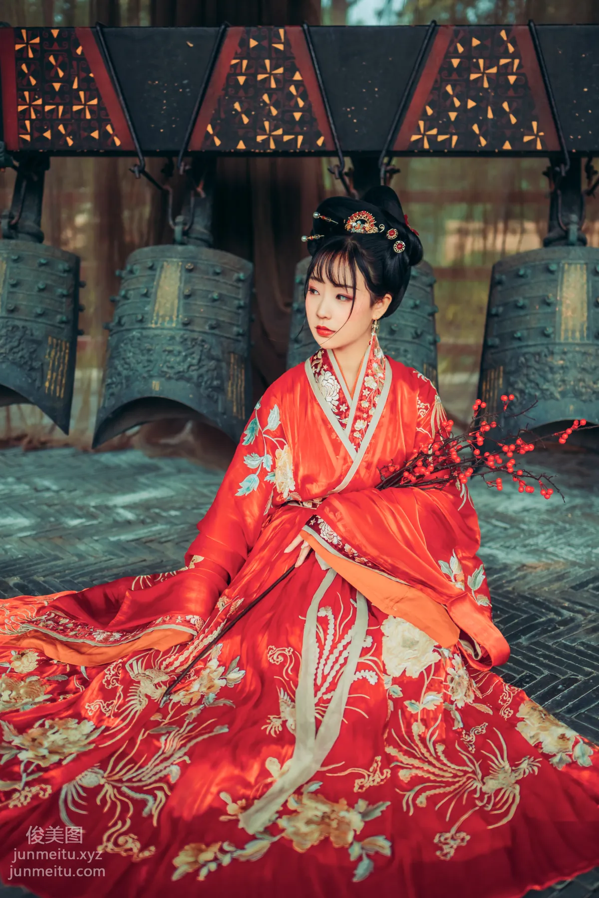 Seven: YiTuYu photo 17