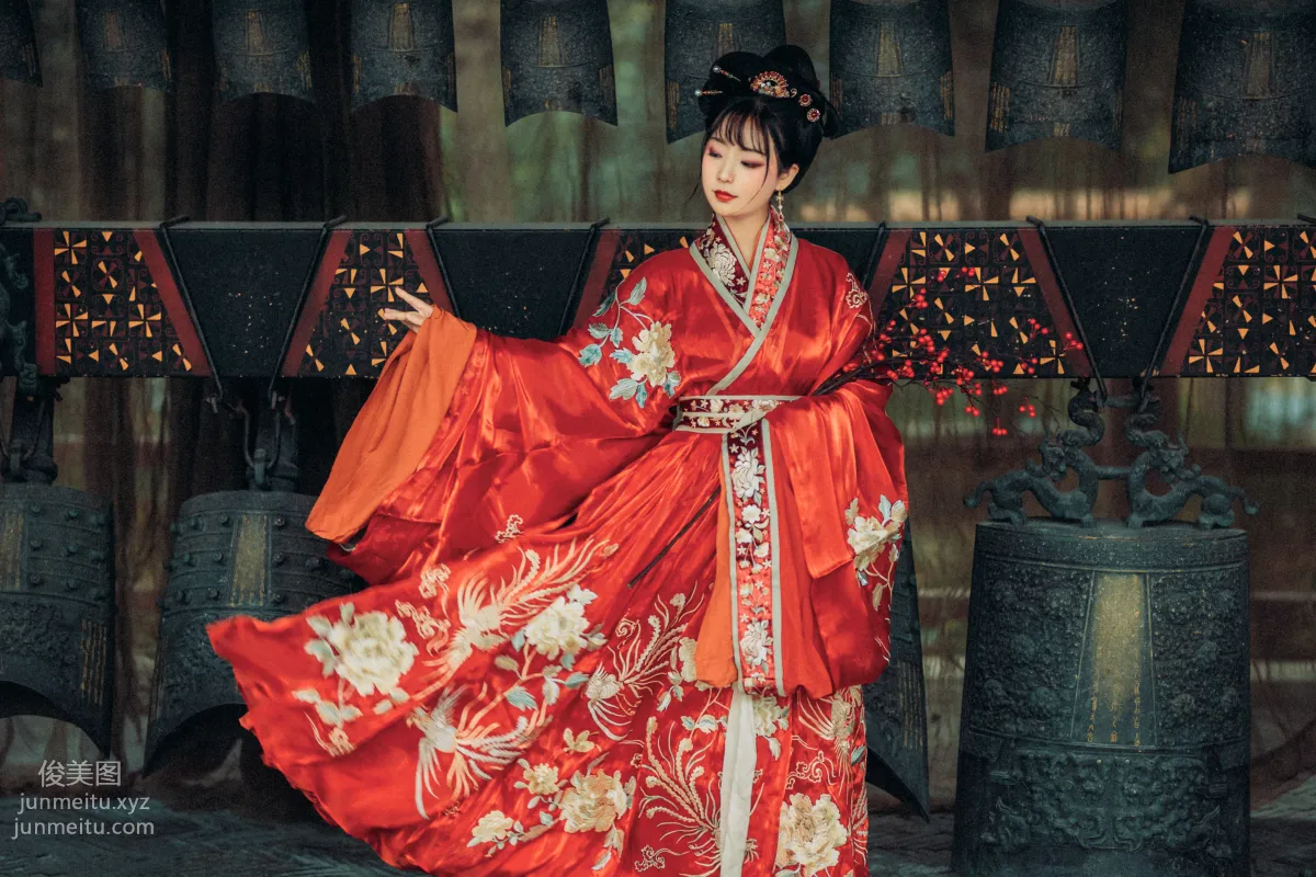 Seven: YiTuYu photo 18
