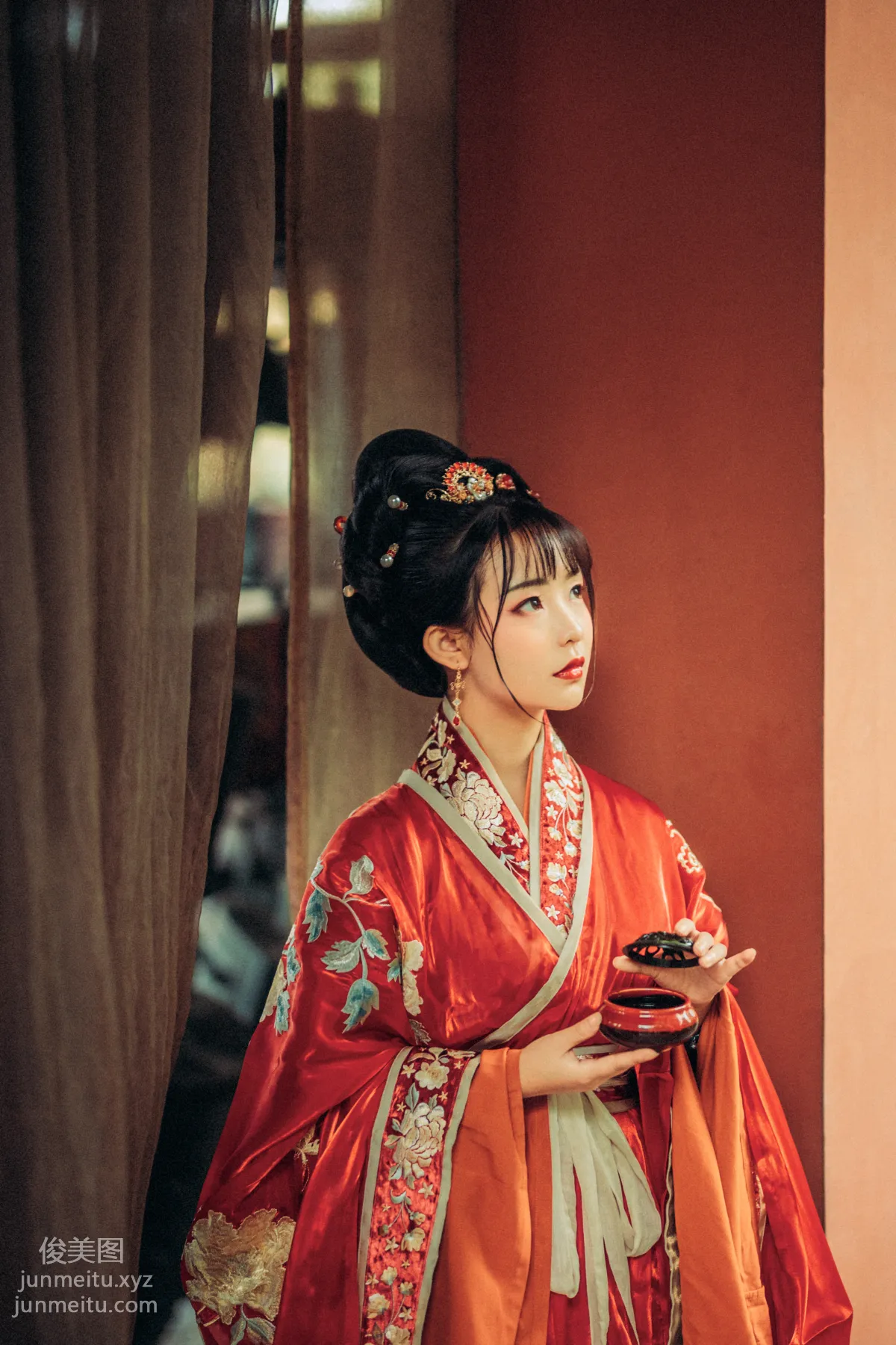 Seven: YiTuYu photo 25