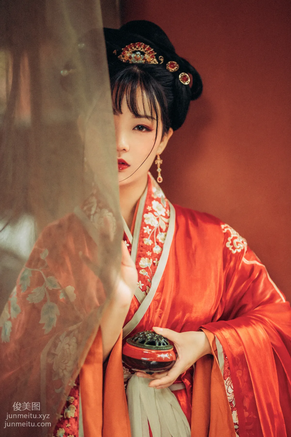 Seven: YiTuYu photo 27