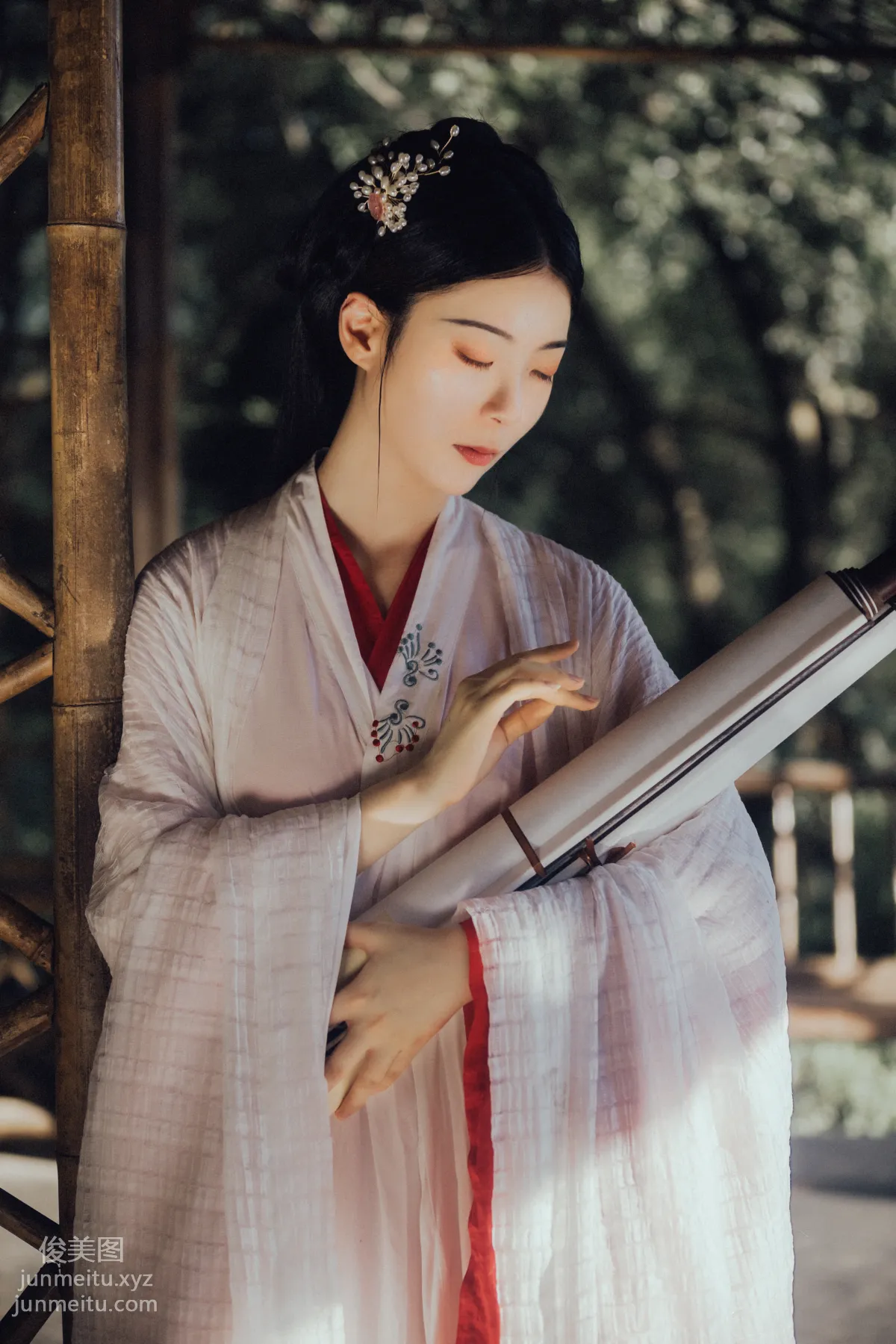 Ariacy: YiTuYu photo 14
