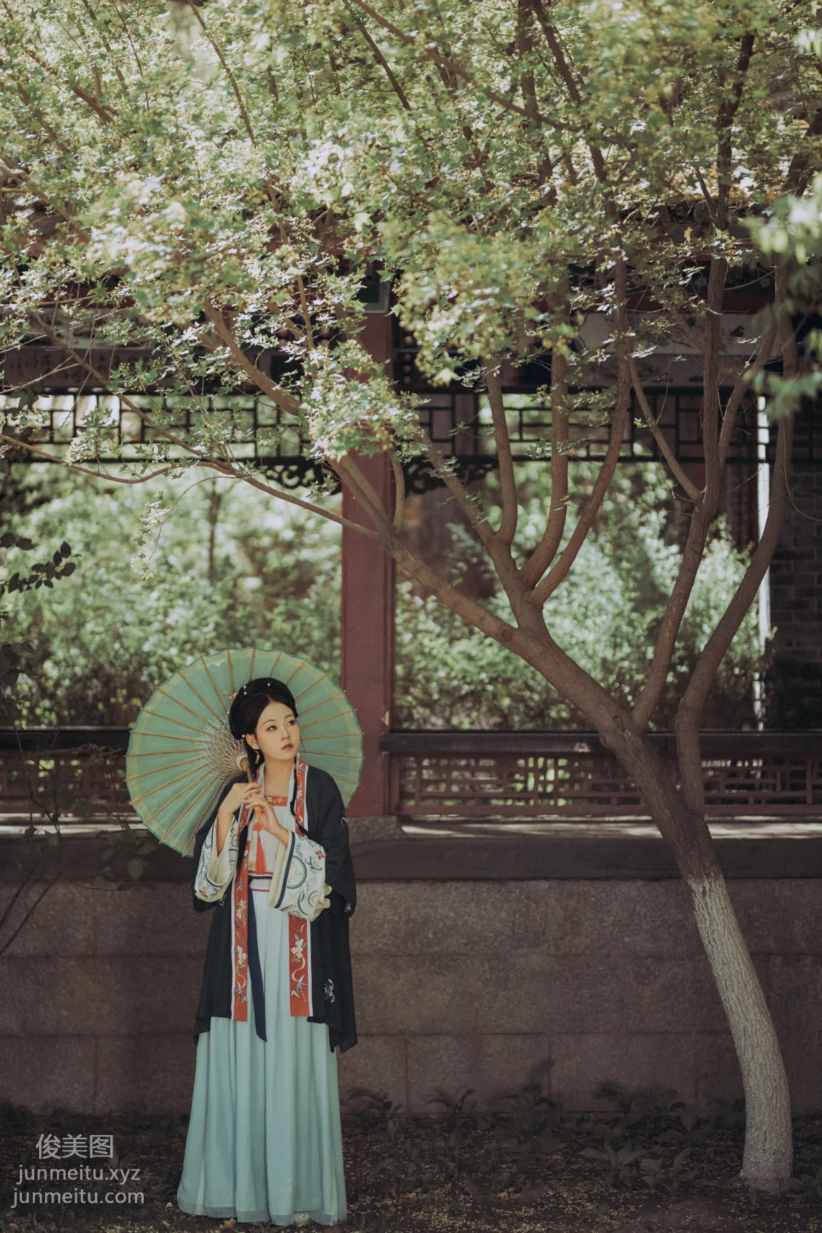 [YiTuYu] 2021.10.06 Grieving the Passing of Spring Qian Qian photo 12