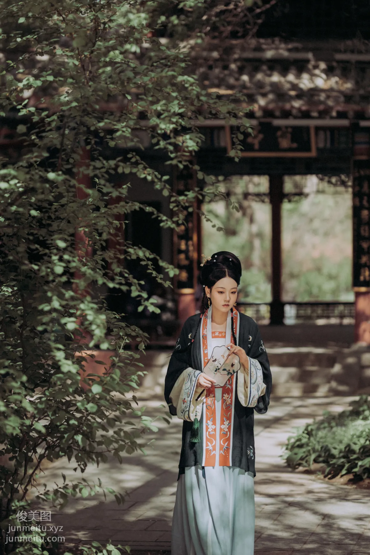 [YiTuYu] 2021.10.06 Grieving the Passing of Spring Qian Qian photo 13