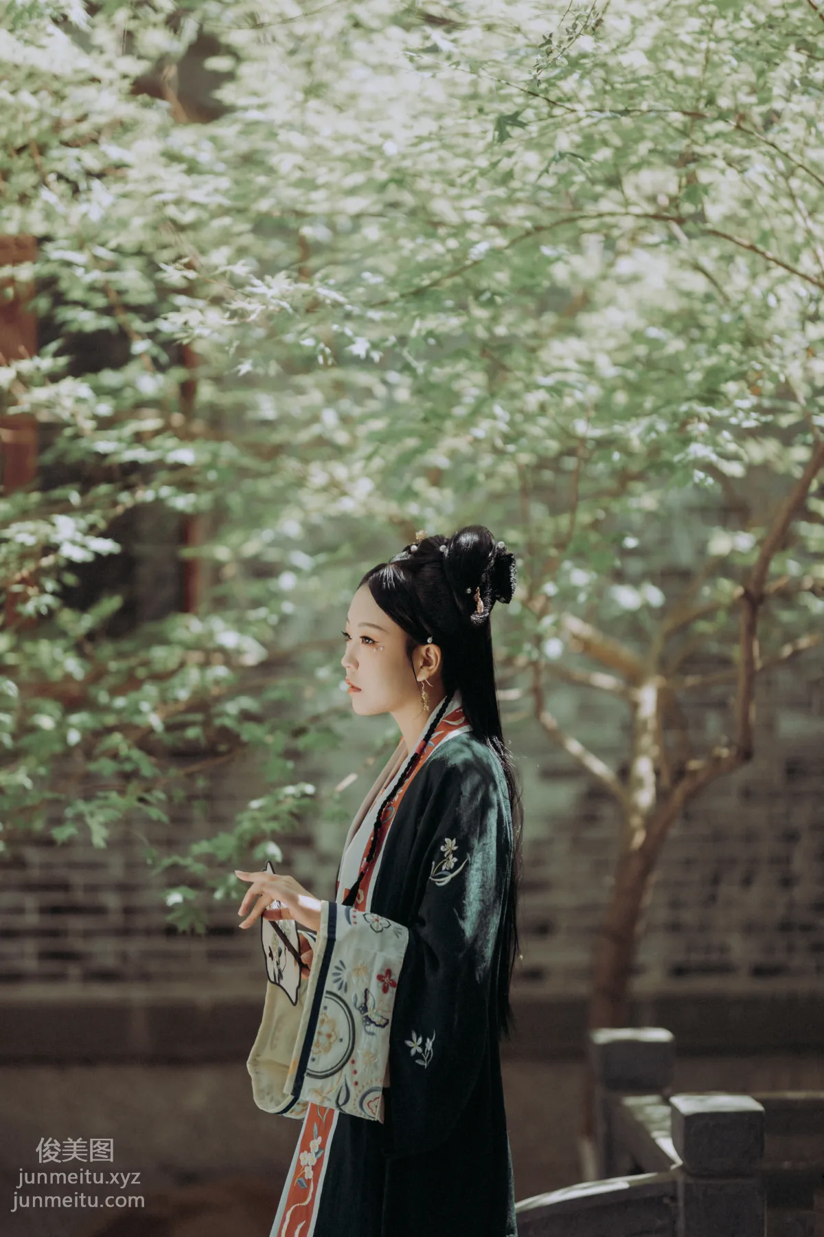 [YiTuYu] 2021.10.06 Grieving the Passing of Spring Qian Qian photo 19