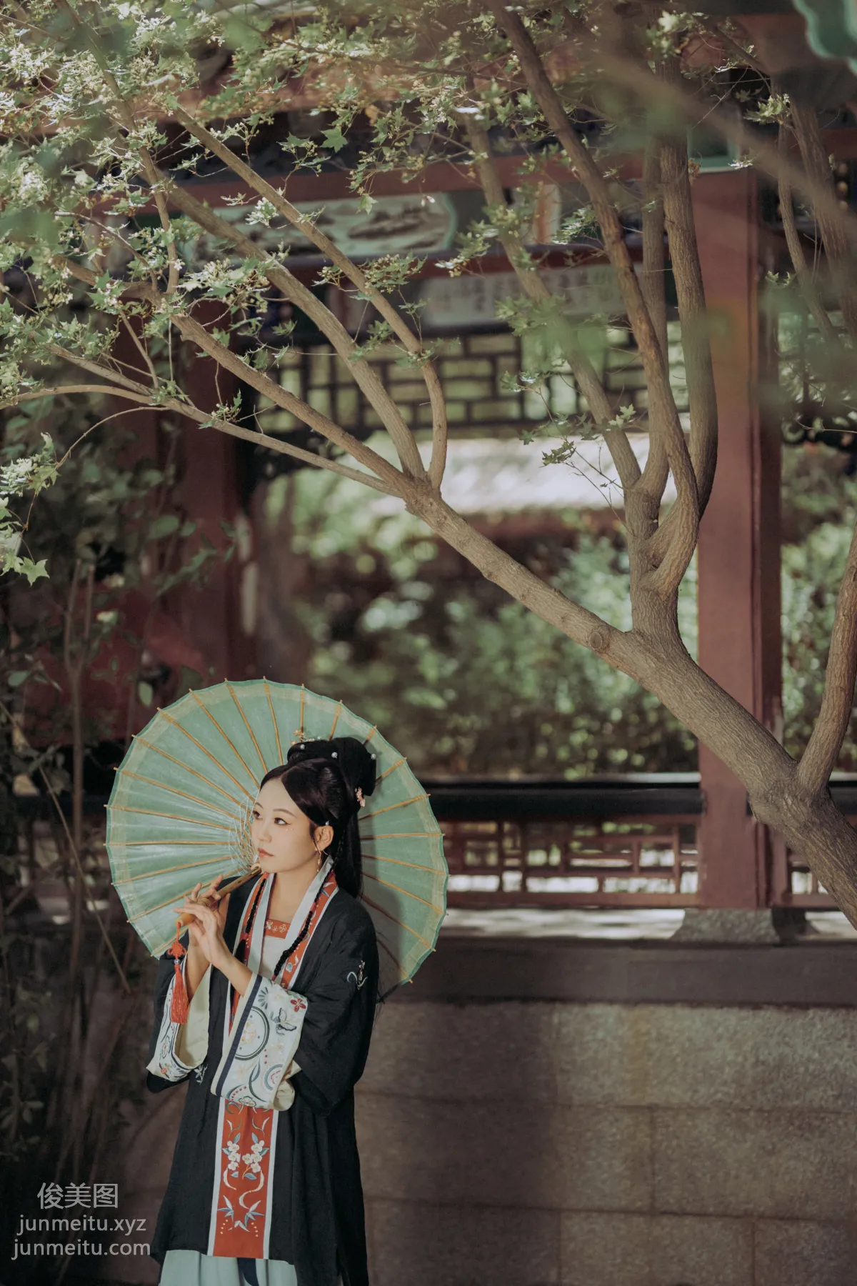 [YiTuYu] 2021.10.06 Grieving the Passing of Spring Qian Qian photo 22
