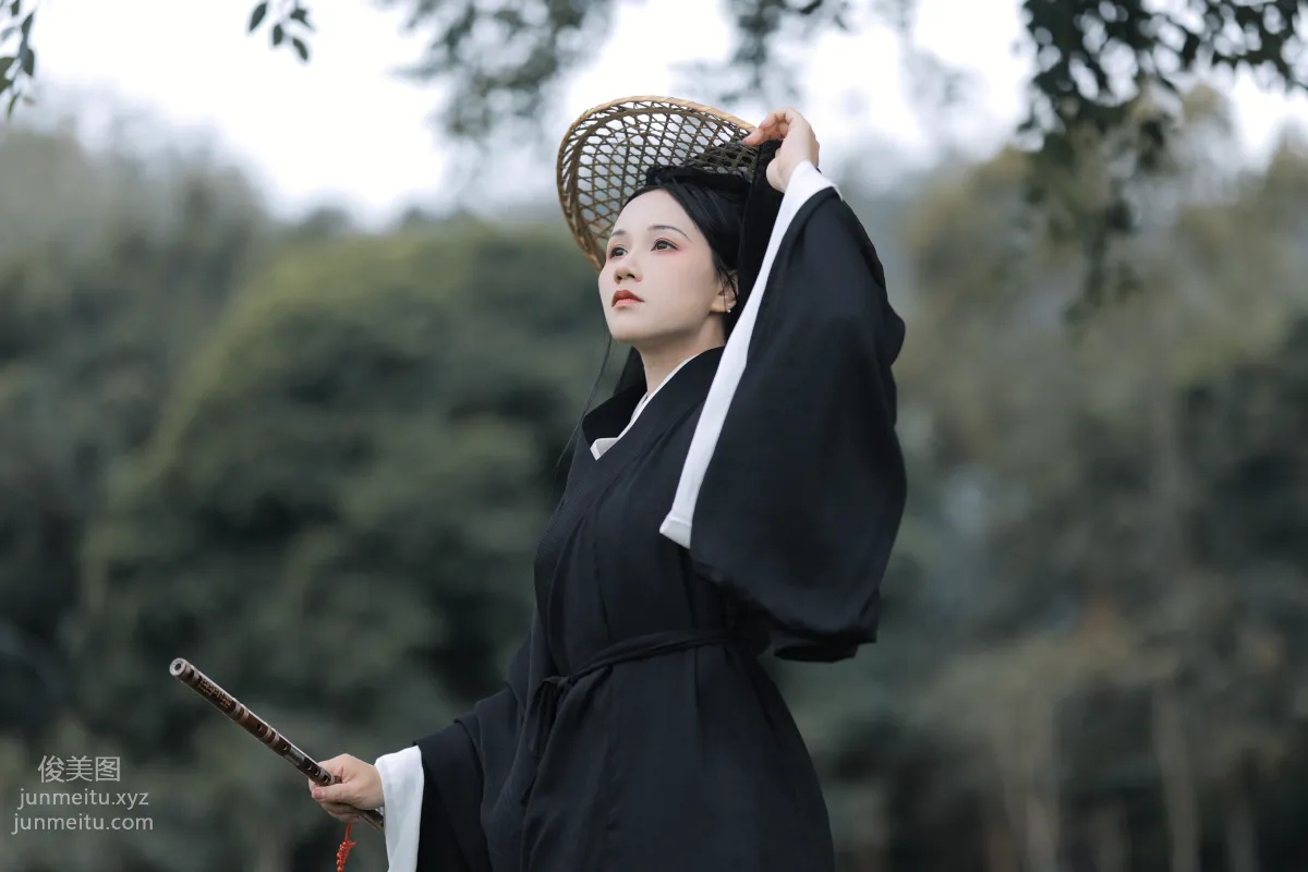 Xiao Bai: YiTuYu photo 18