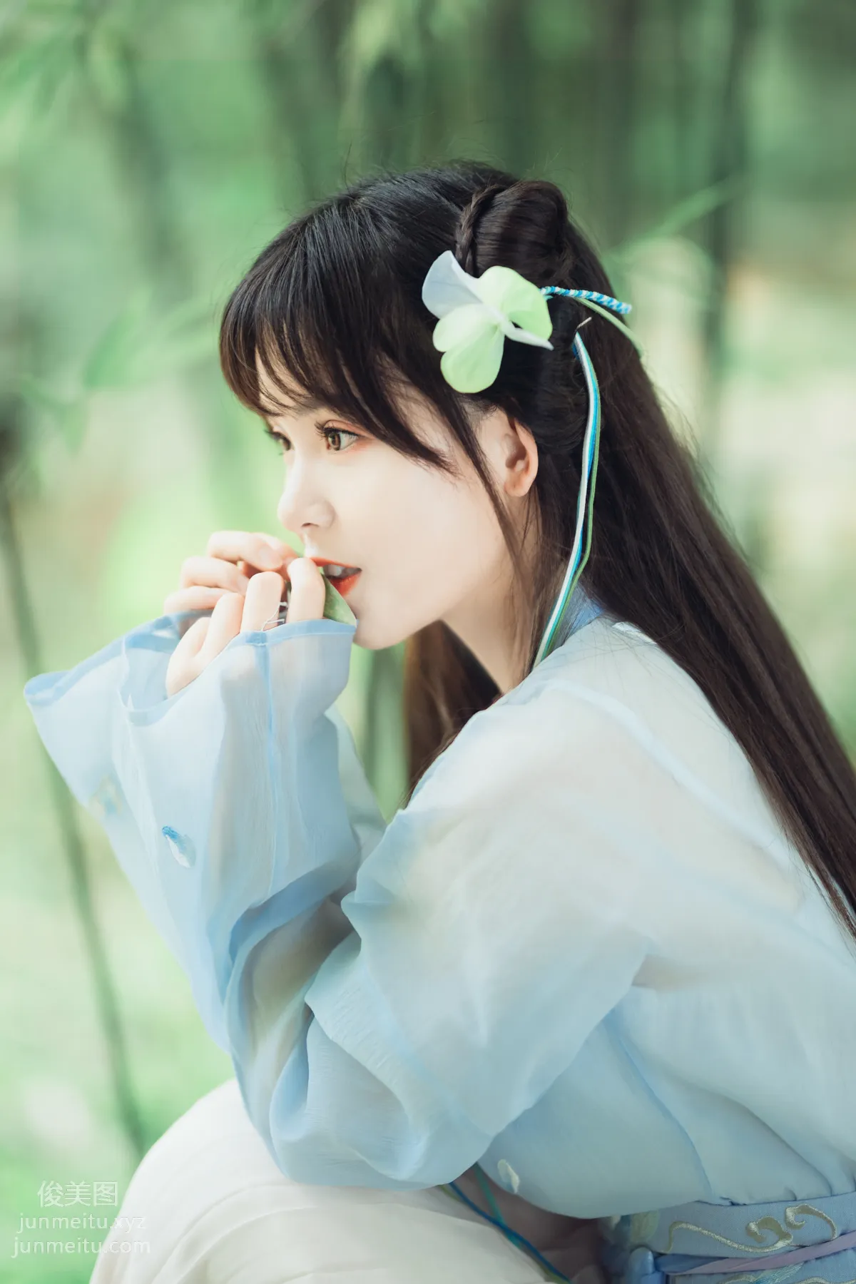 [YiTuYu] 2021.10.12 Zhao Linger You Ran photo 34