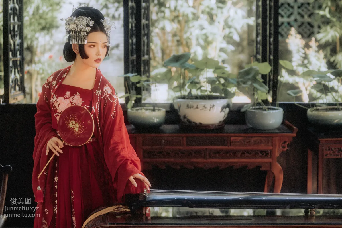 You Ran: YiTuYu photo 8