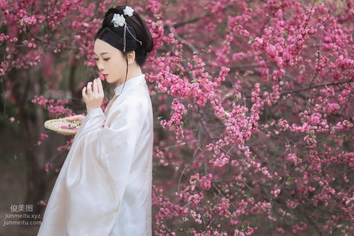 Labi Xiaoxin: YiTuYu photo 3