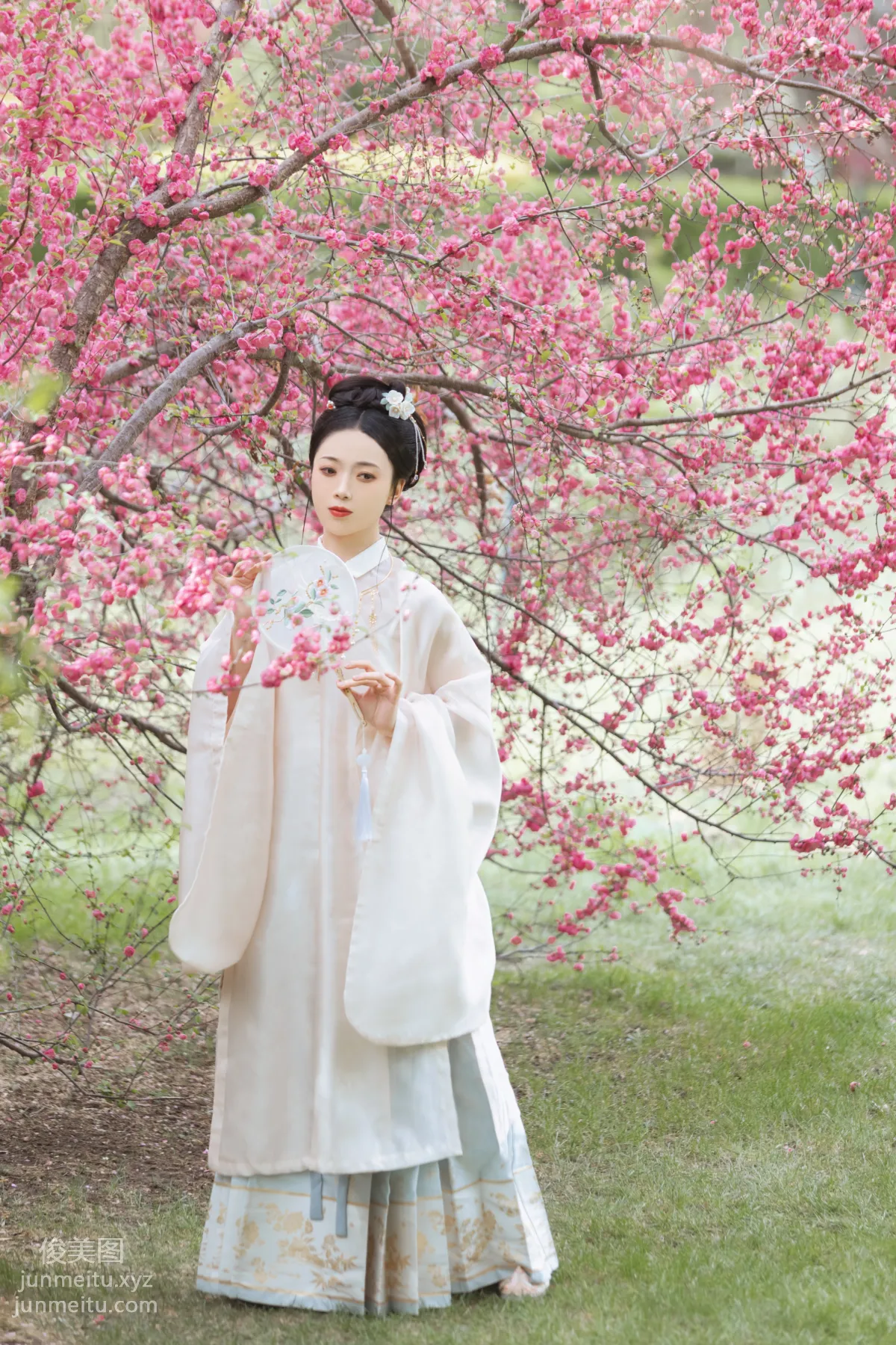 Labi Xiaoxin: YiTuYu photo 22