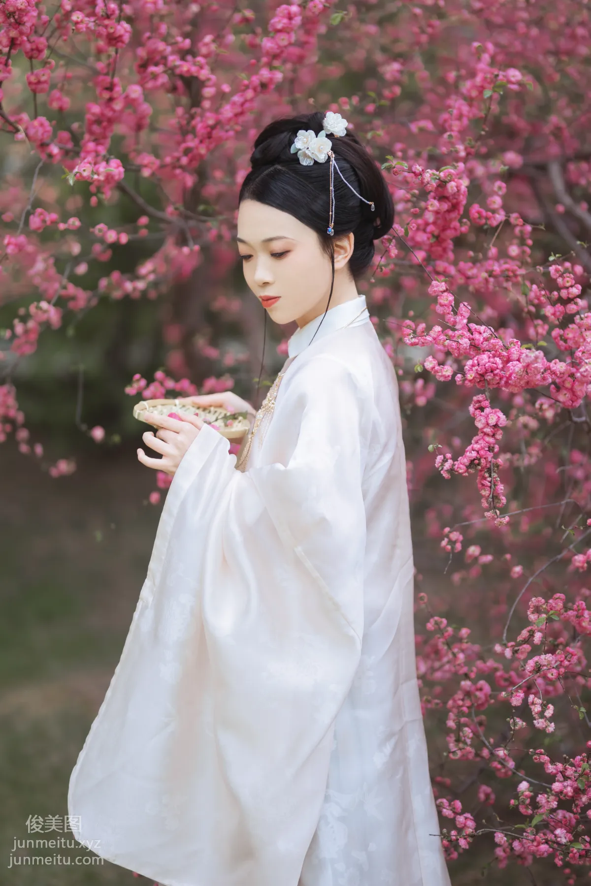 Labi Xiaoxin: YiTuYu photo 23