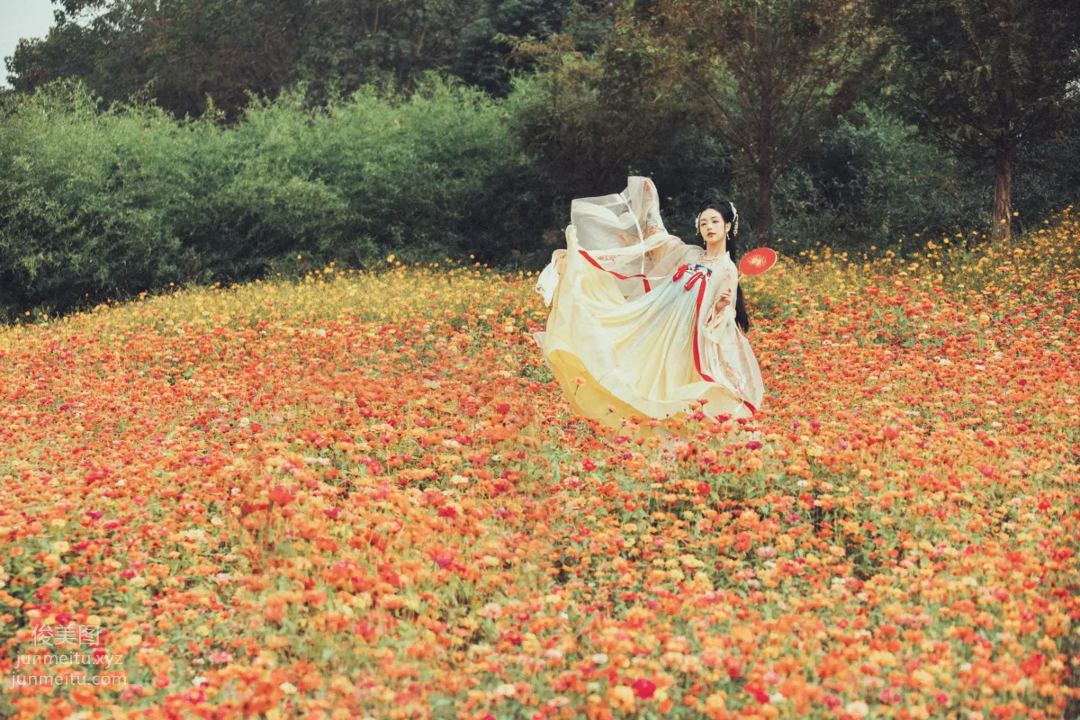 Seven: YiTuYu photo 9