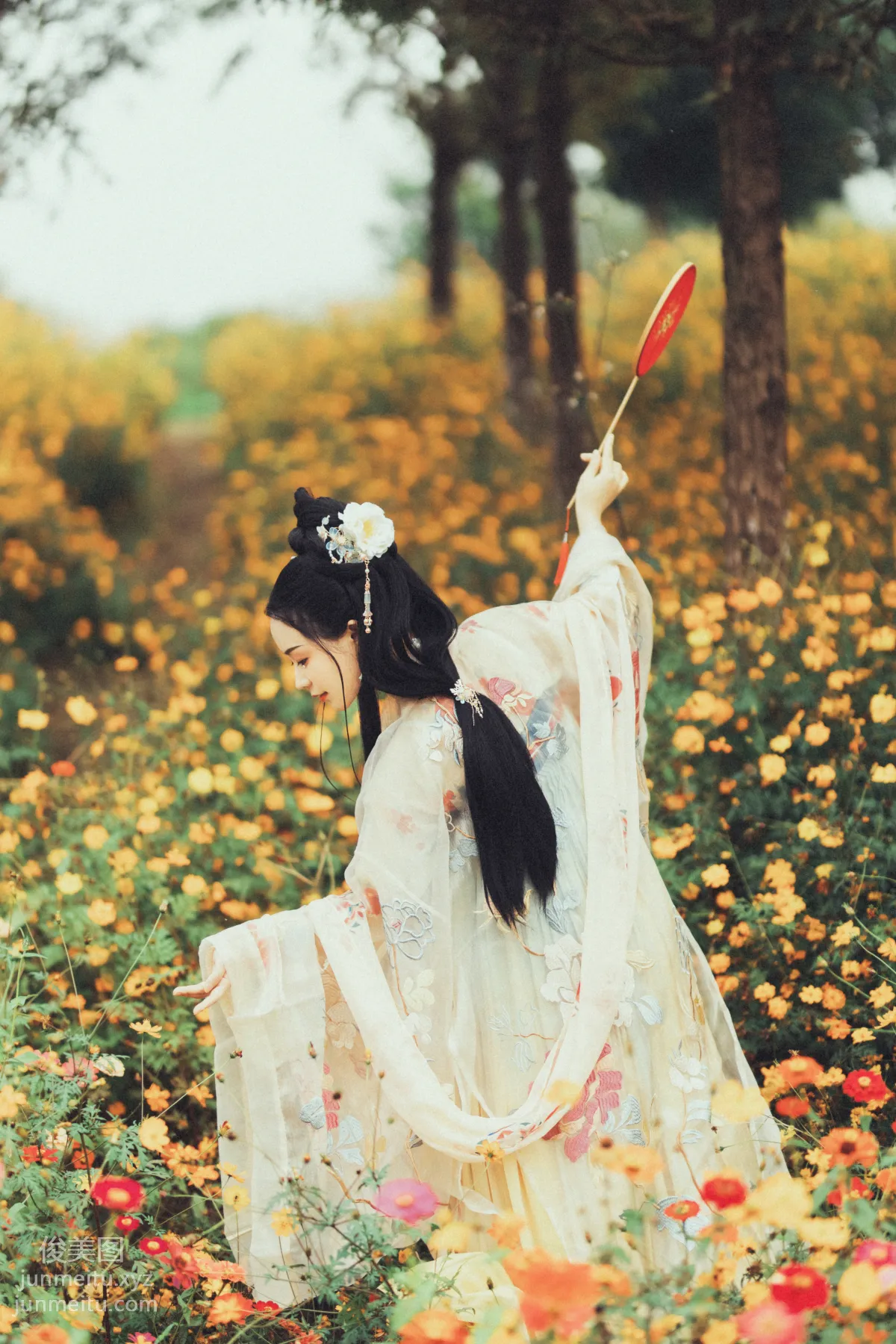 Seven: YiTuYu photo 15
