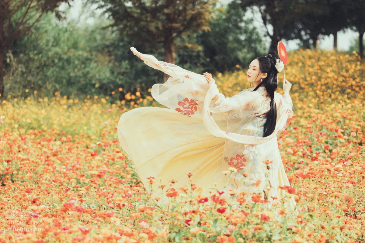 Seven: YiTuYu photo 16