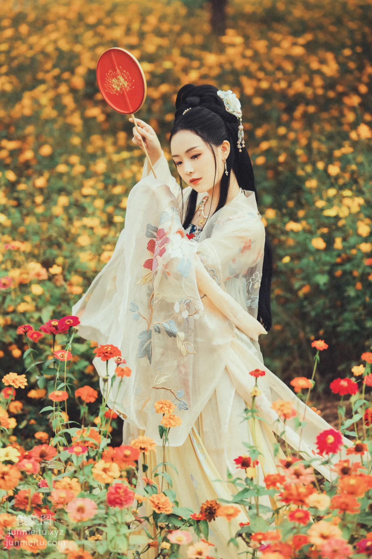 Seven: YiTuYu photo 26