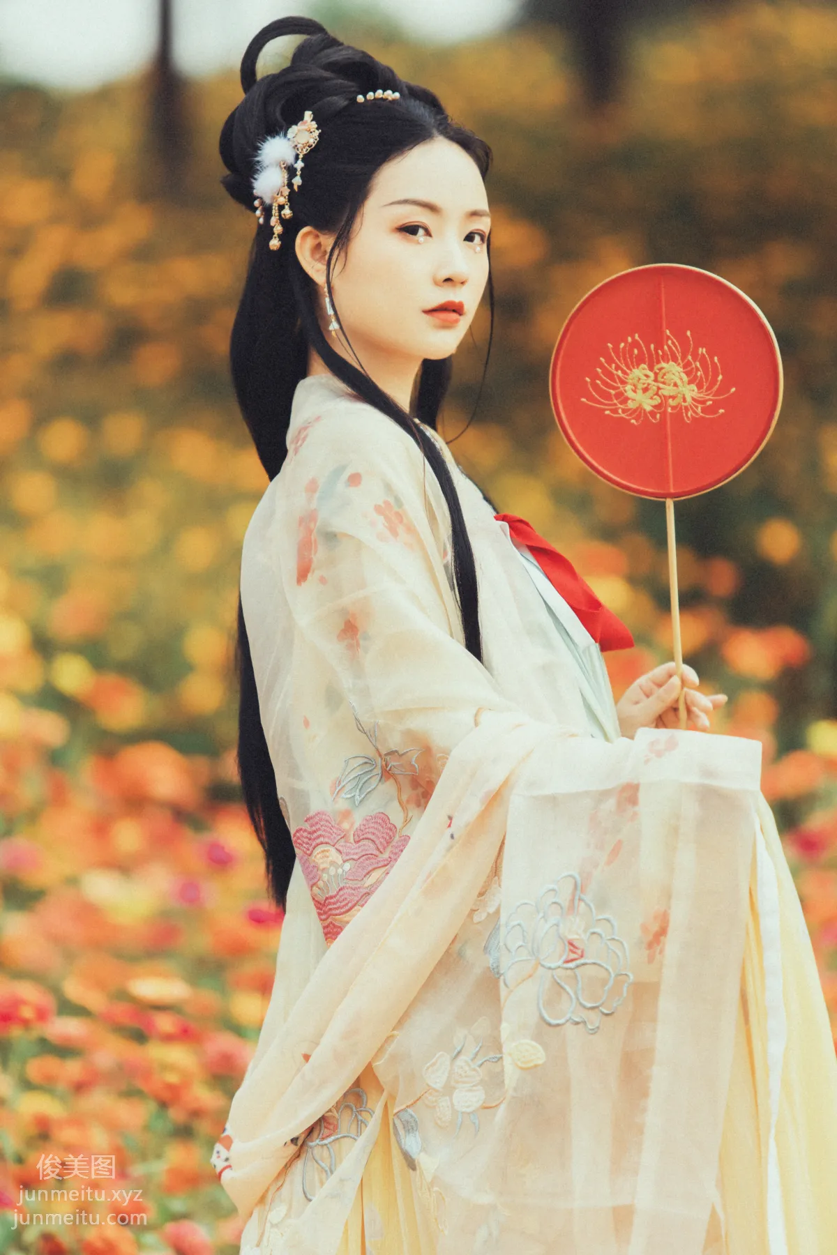 Seven: YiTuYu photo 31