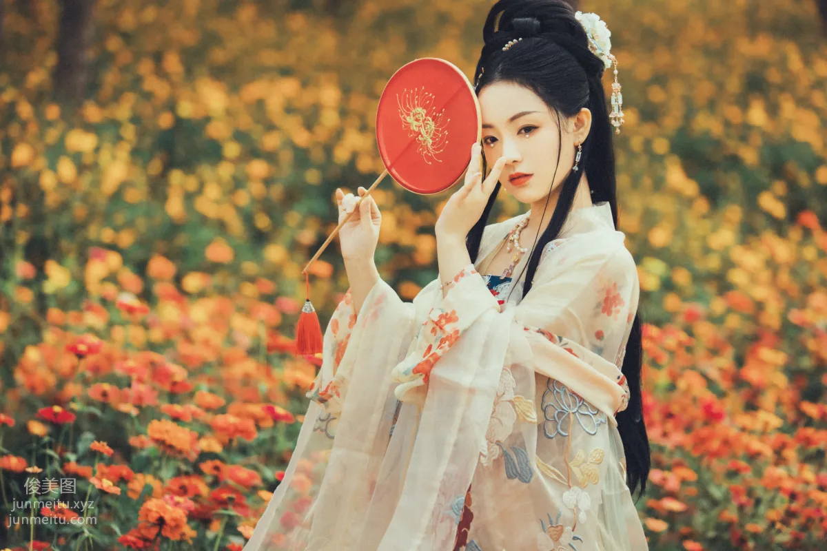 Seven: YiTuYu photo 32