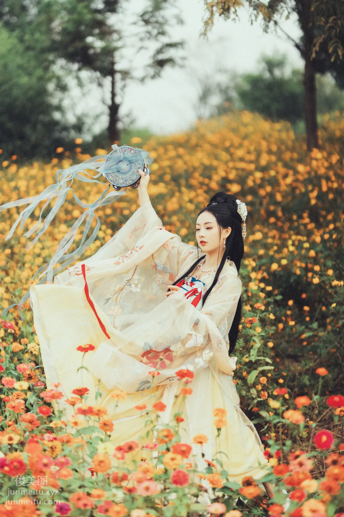 Seven: YiTuYu photo 33