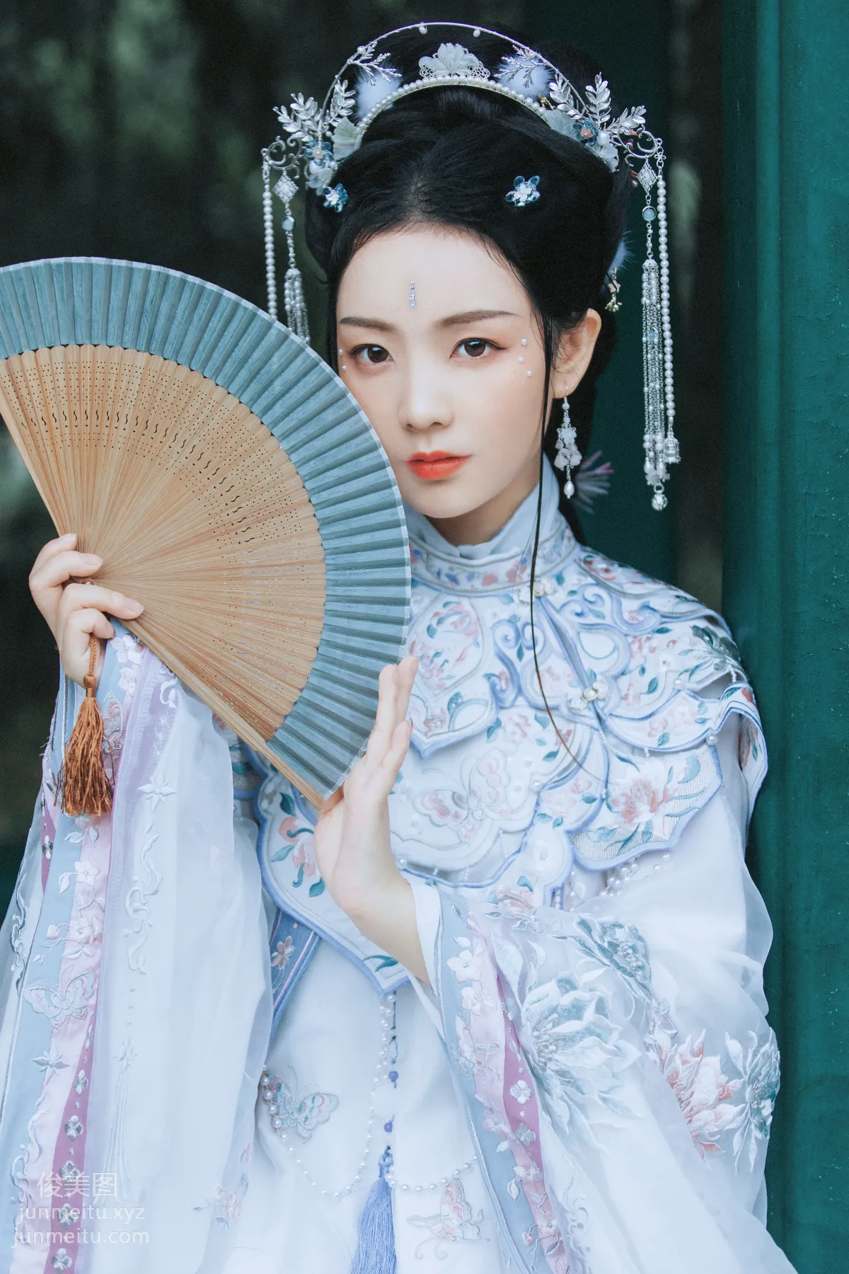Seven: YiTuYu photo 18