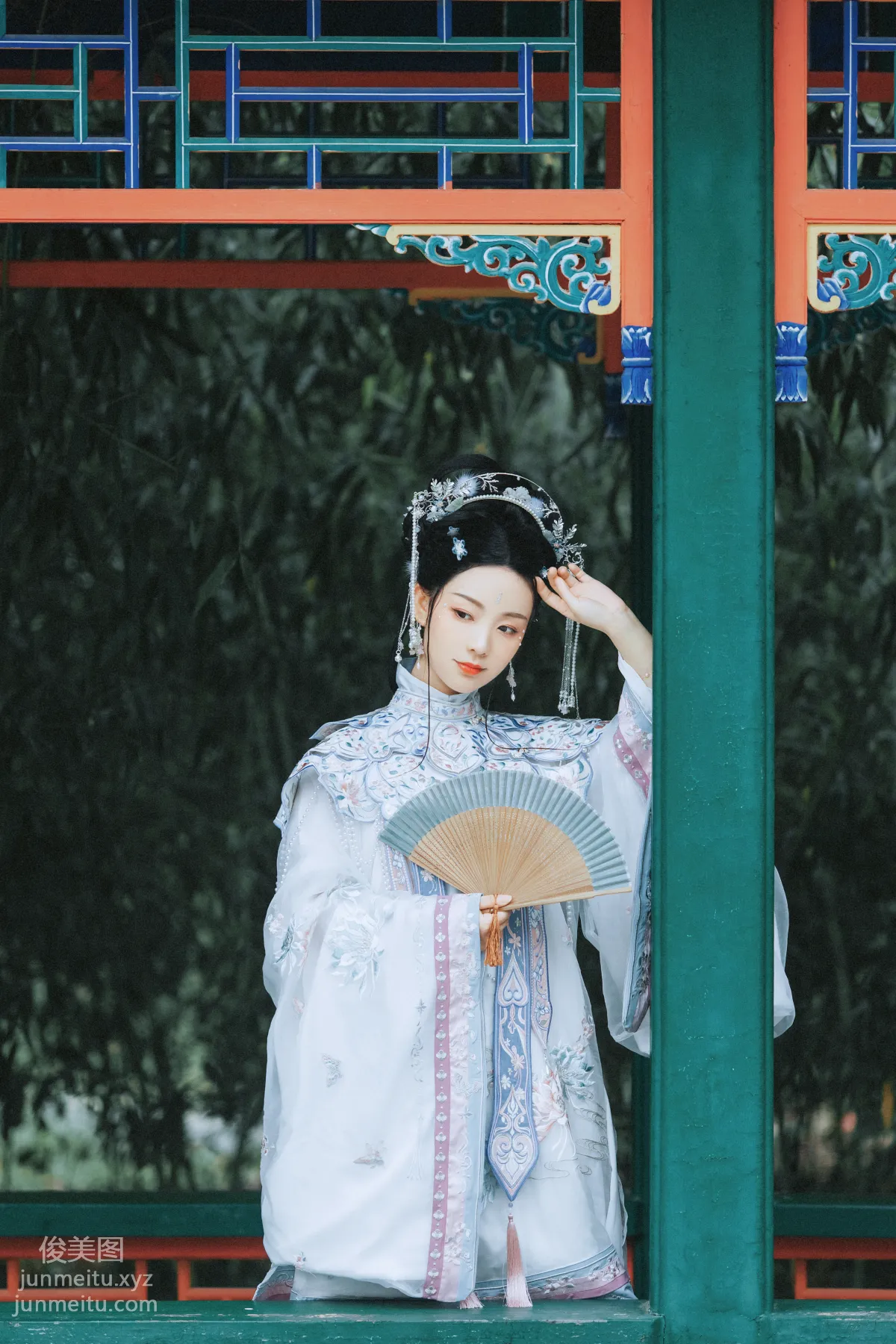 Seven: YiTuYu photo 27
