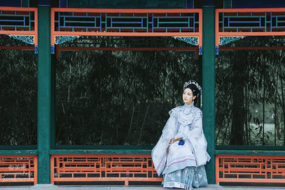 Seven: YiTuYu photo 28