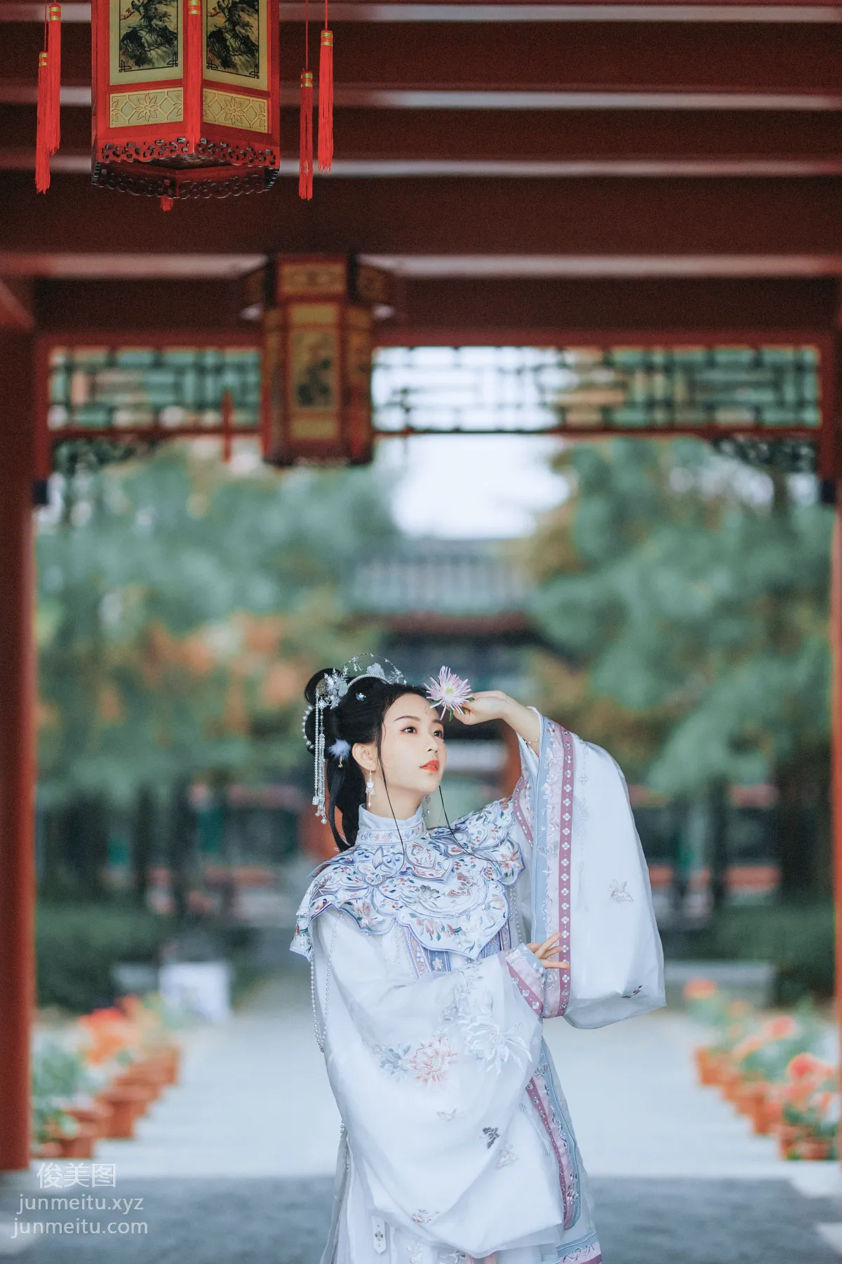Seven: YiTuYu photo 37