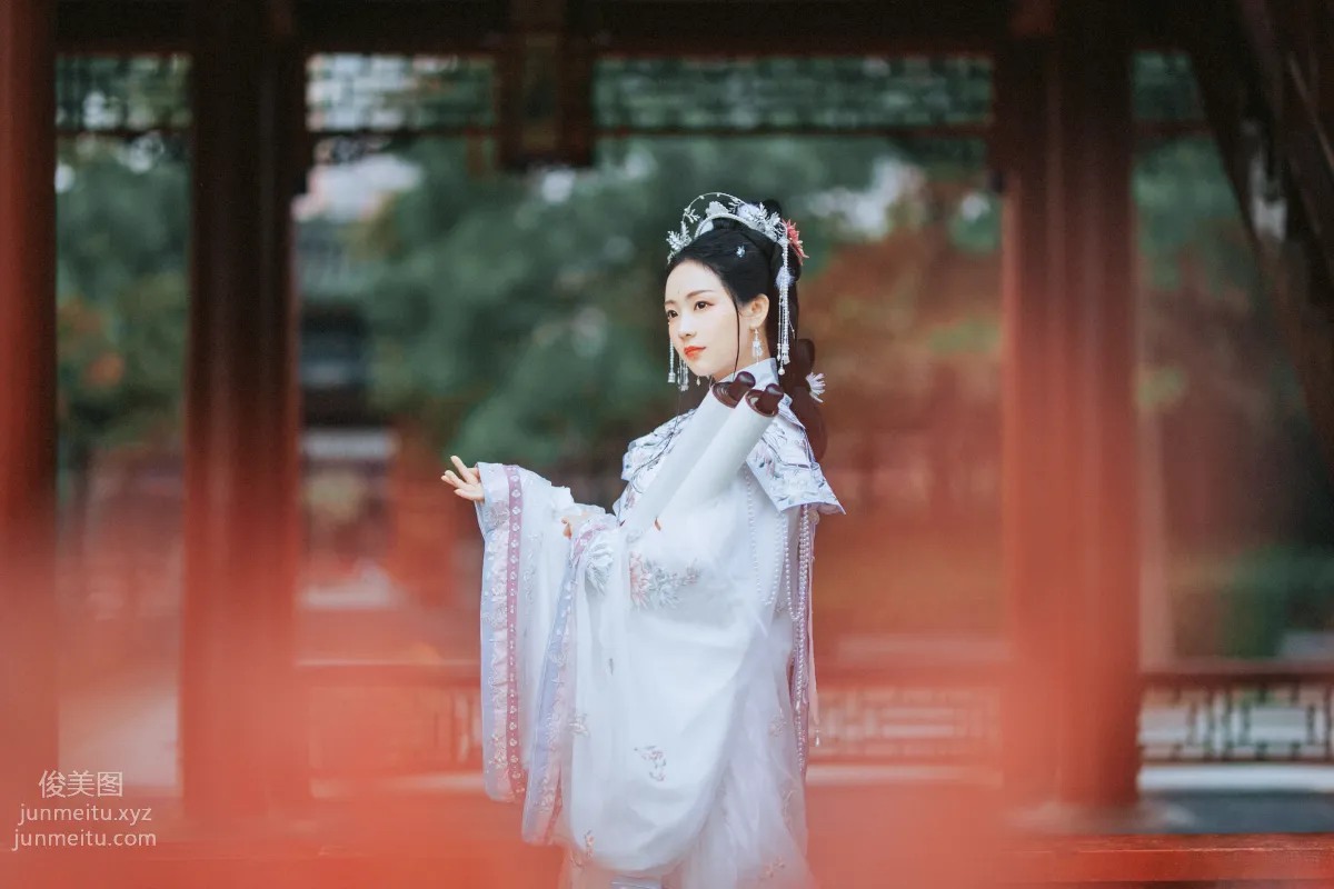 Seven: YiTuYu photo 39