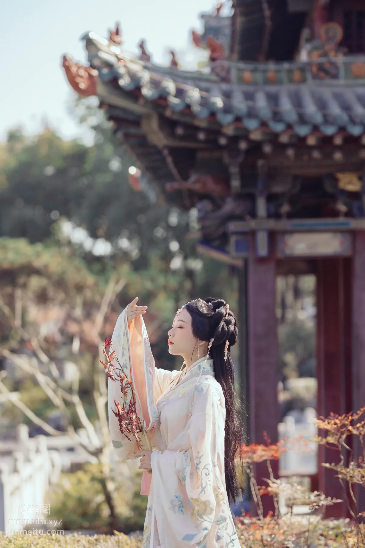 Seven: YiTuYu photo 3