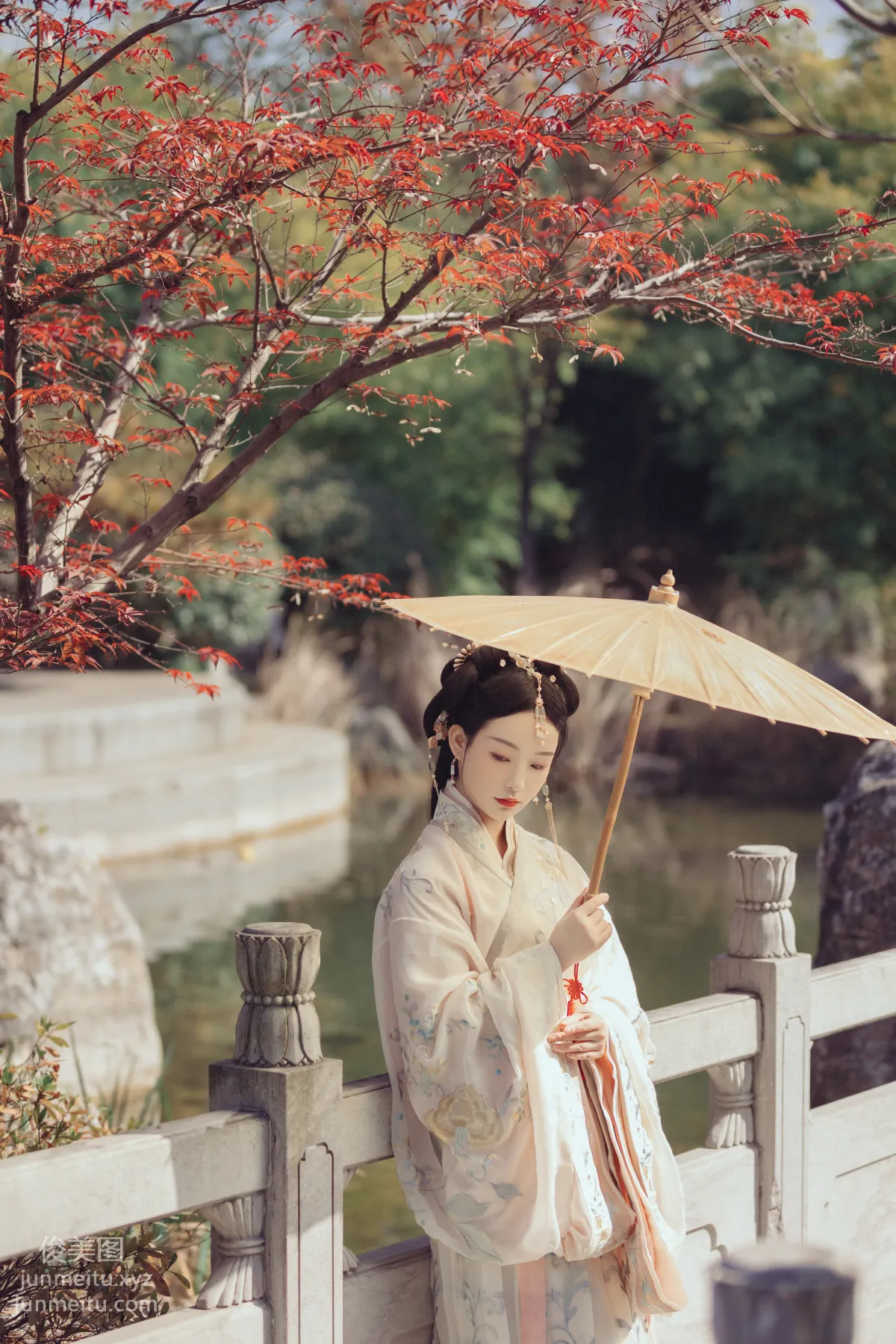 Seven: YiTuYu photo 9
