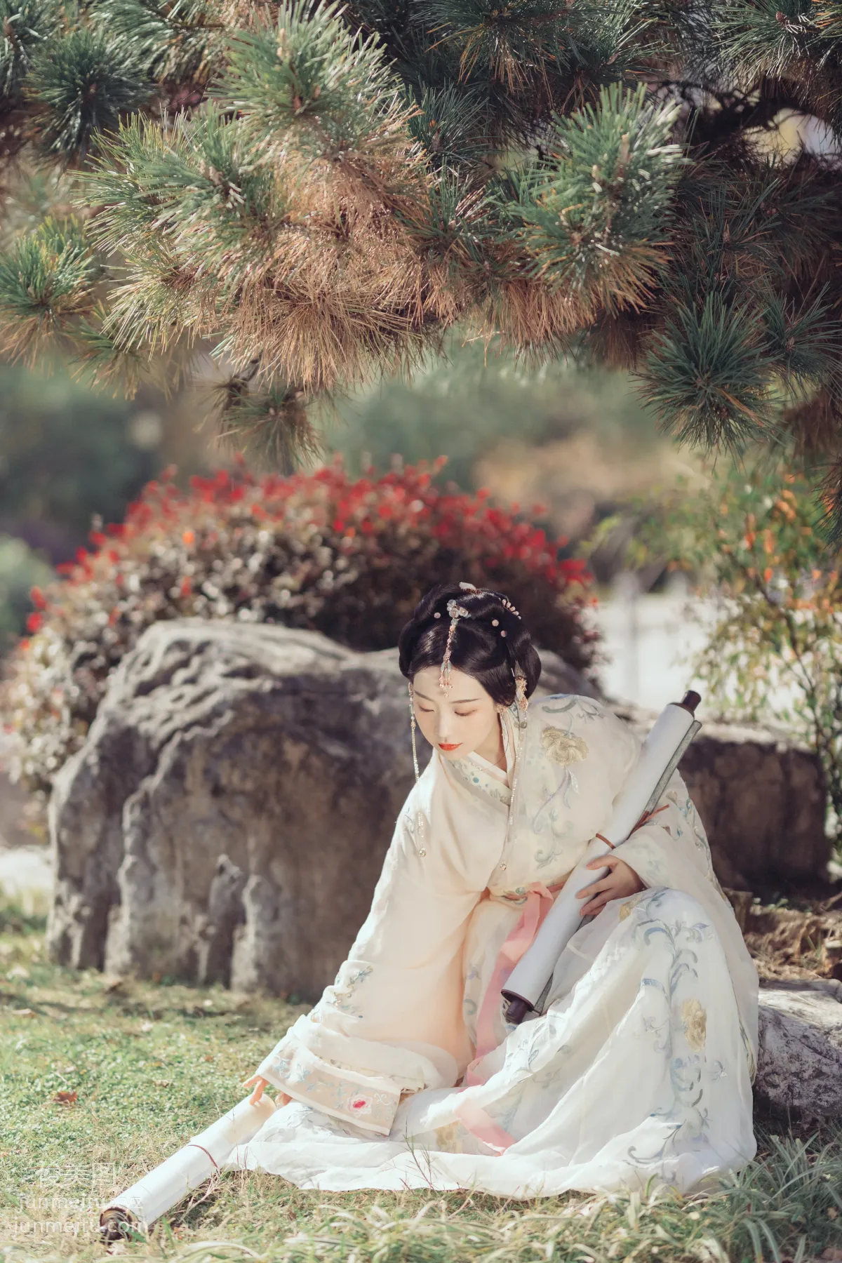 Seven: YiTuYu photo 23