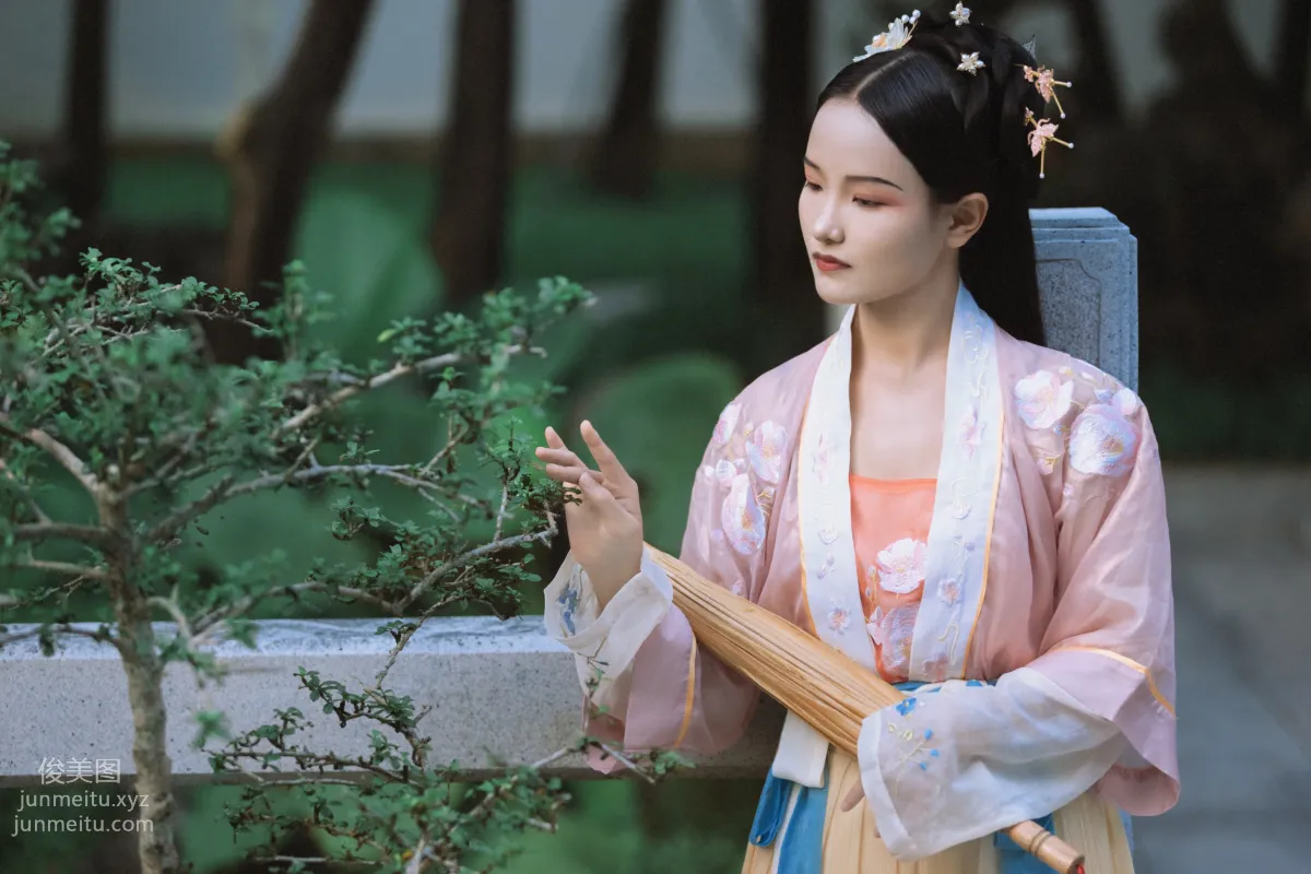 Qing Jiu: YiTuYu photo 10