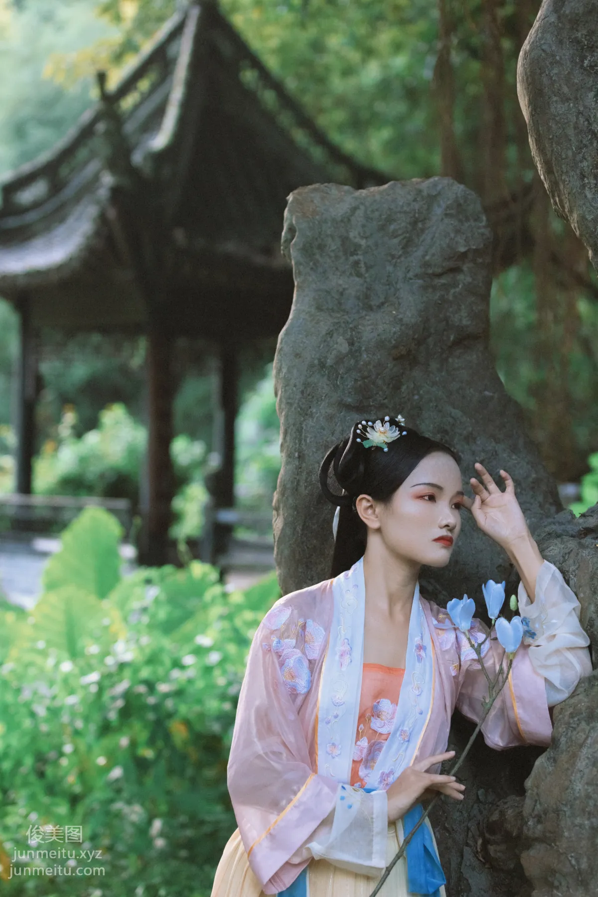 Qing Jiu: YiTuYu photo 11