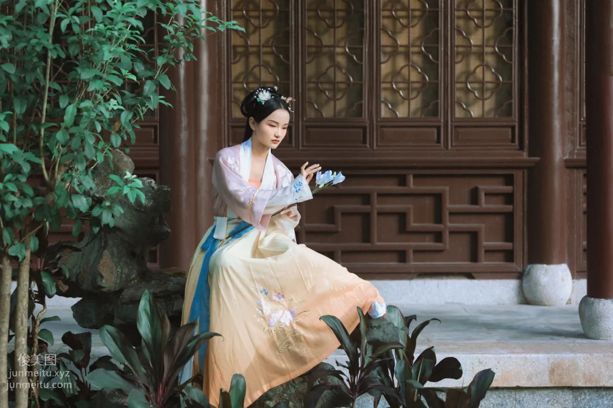 Qing Jiu: YiTuYu photo 12