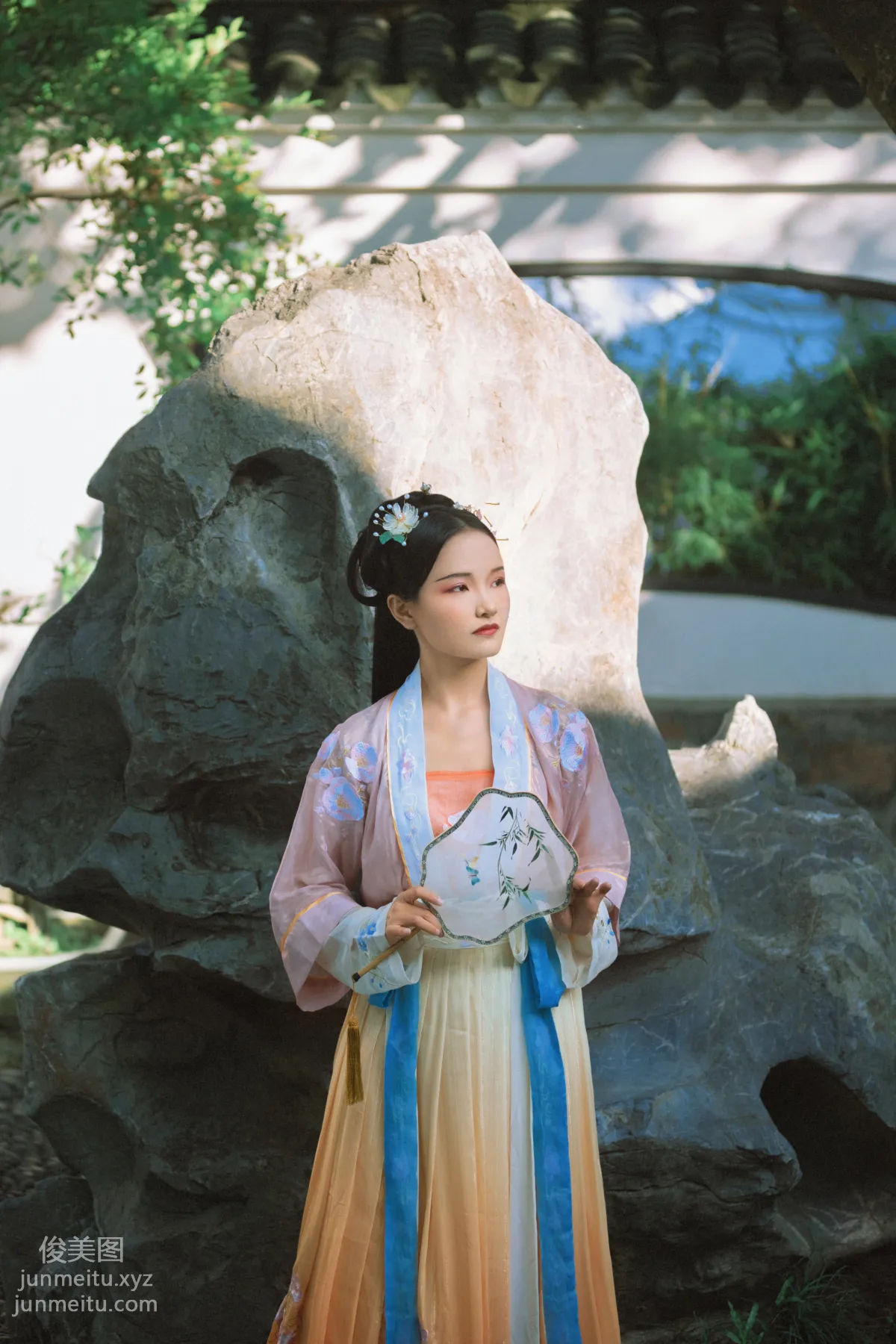 Qing Jiu: YiTuYu photo 17