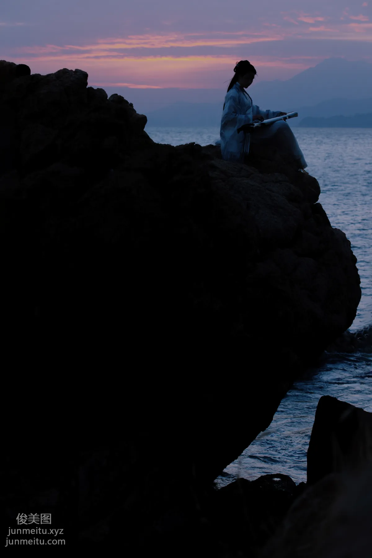 [YiTuYu] 2021.10.29 The Boundless Sea San Zhongzi photo 3