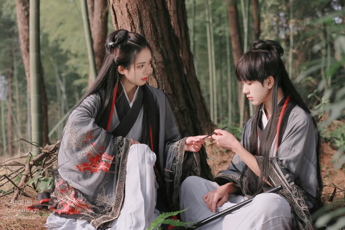 Yi Yue: YiTuYu photo 3