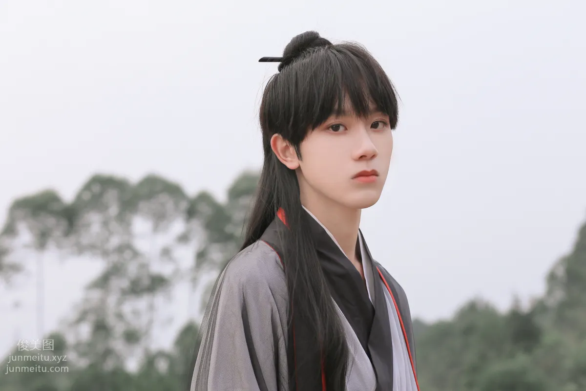 Yi Yue: YiTuYu photo 16