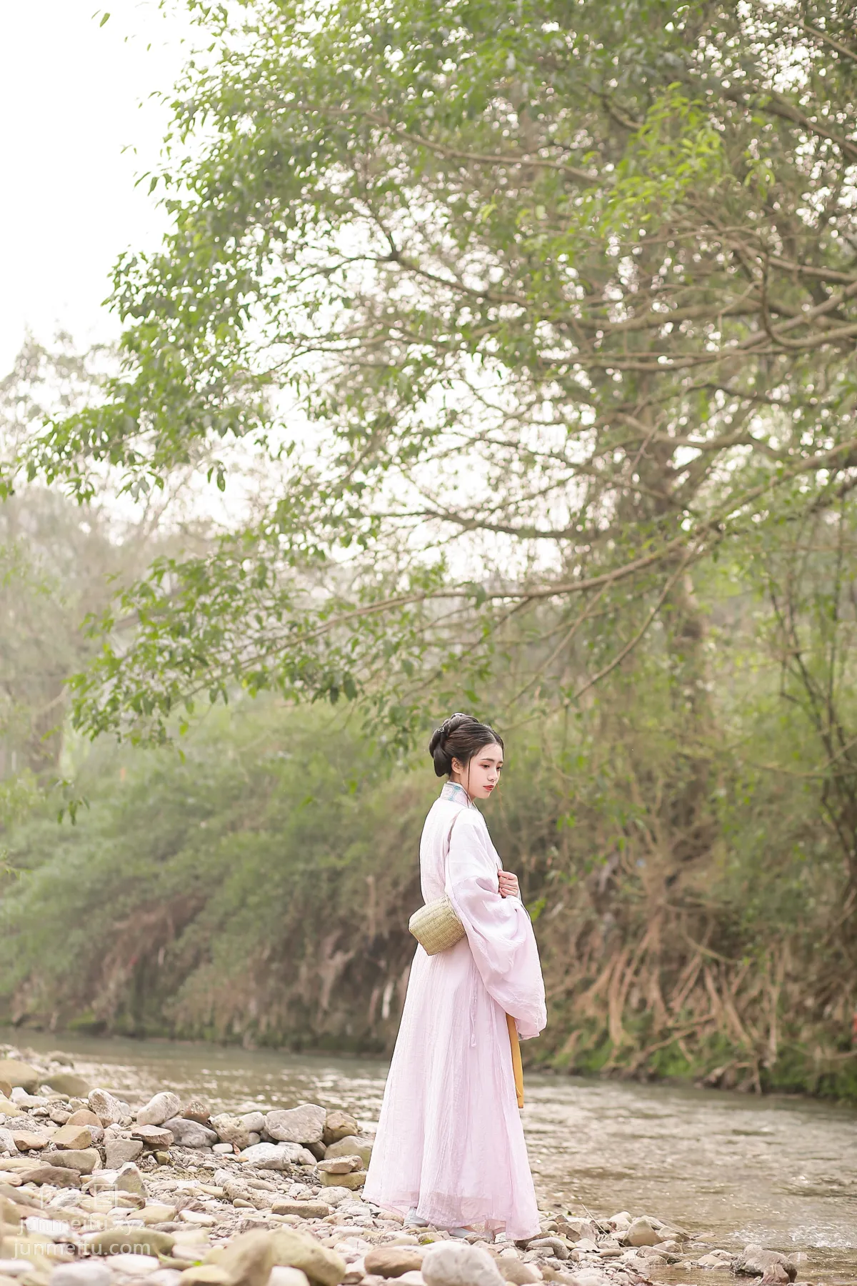 Yi Yue: YiTuYu photo 6