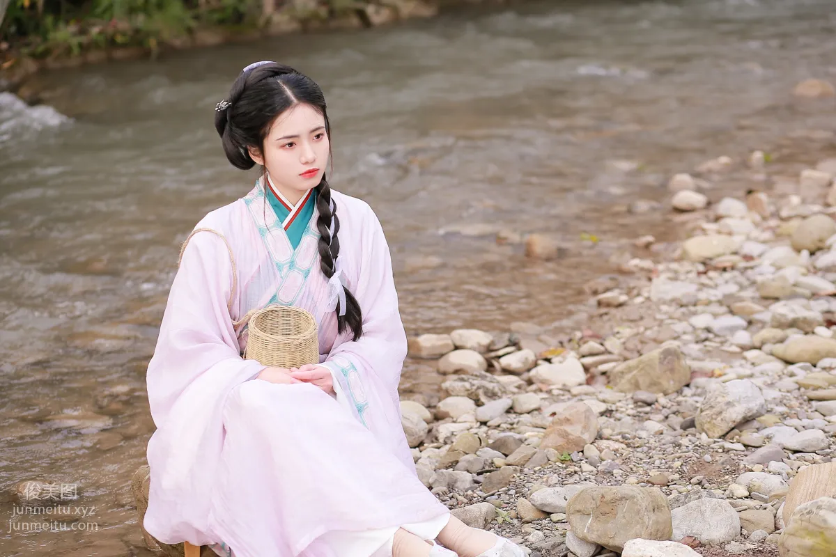 Yi Yue: YiTuYu photo 9