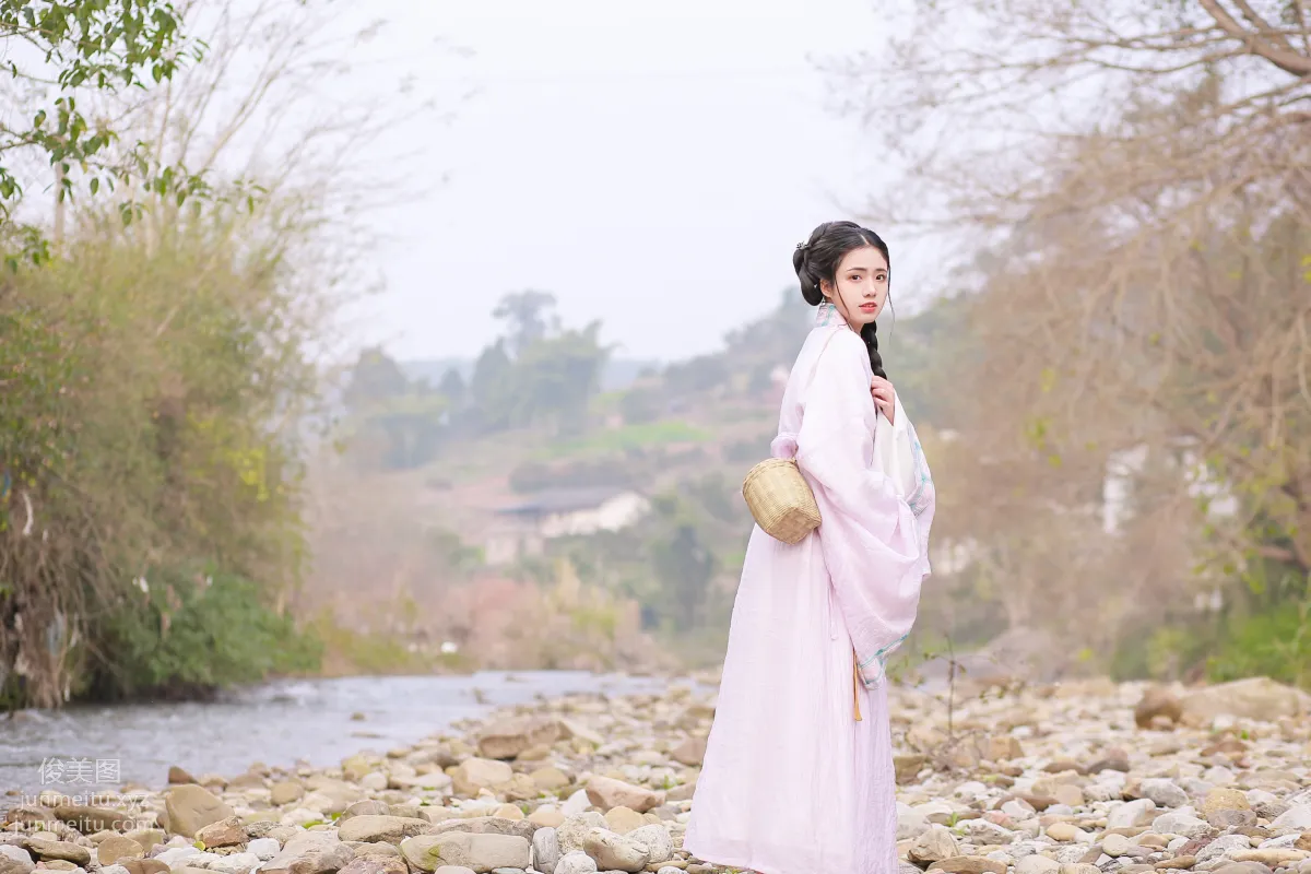 Yi Yue: YiTuYu photo 10
