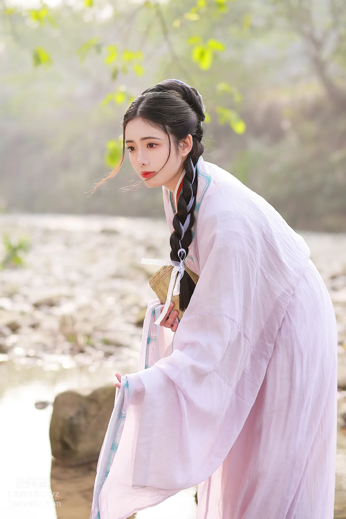Yi Yue: YiTuYu photo 22