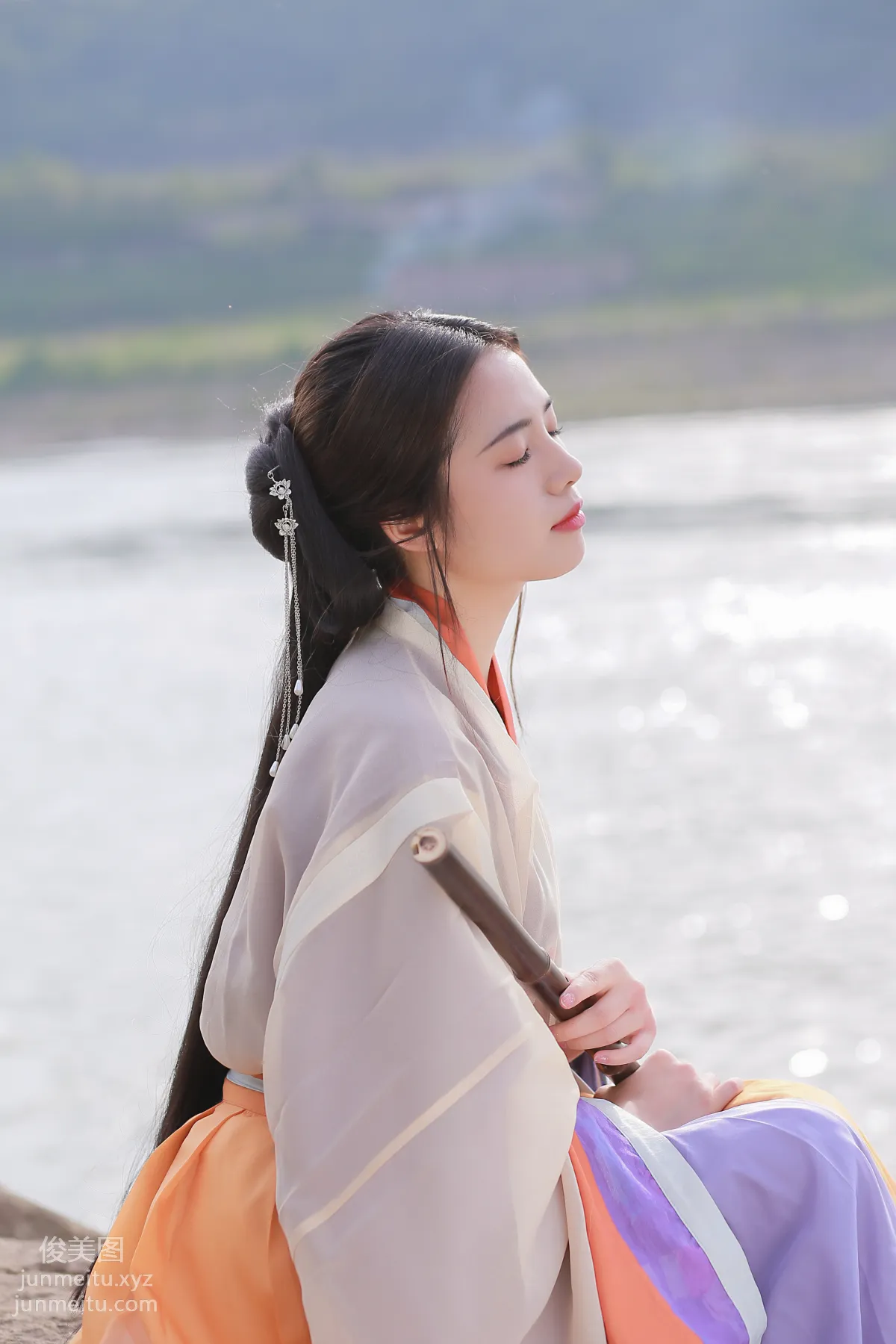 Yi Yue: YiTuYu photo 5