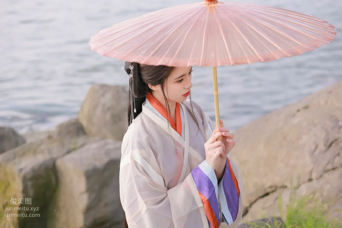 Yi Yue: YiTuYu photo 13