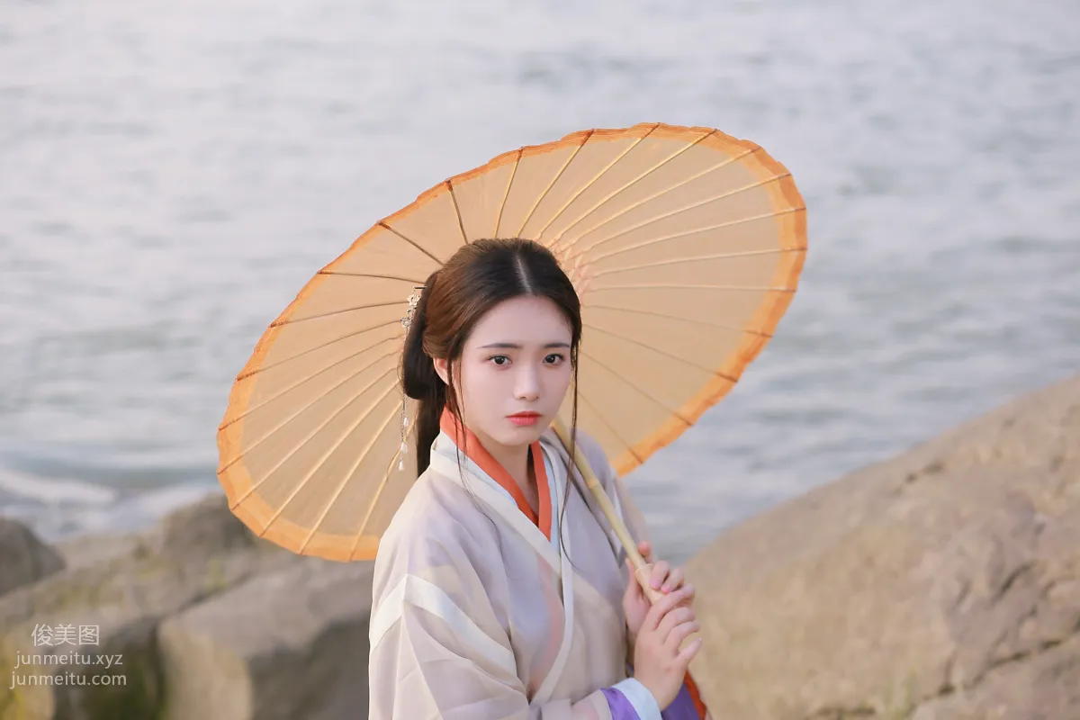 Yi Yue: YiTuYu photo 17