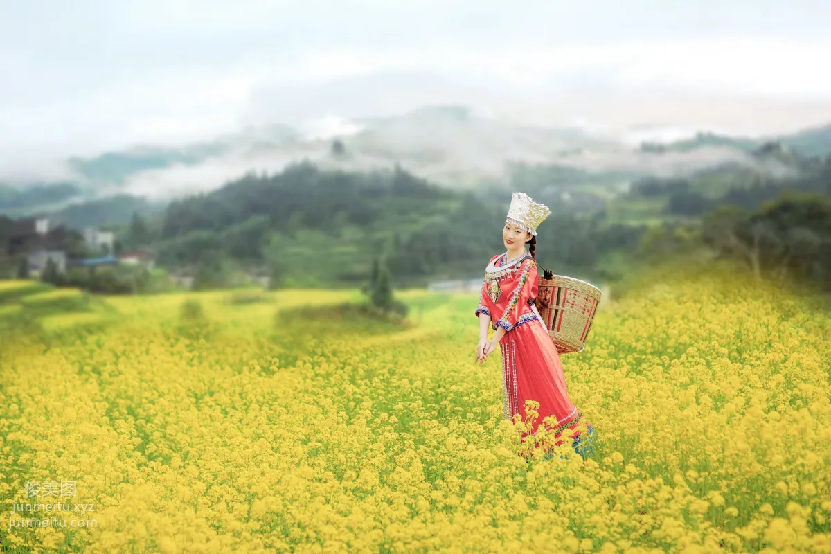 Ru Yi: YiTuYu photo 6