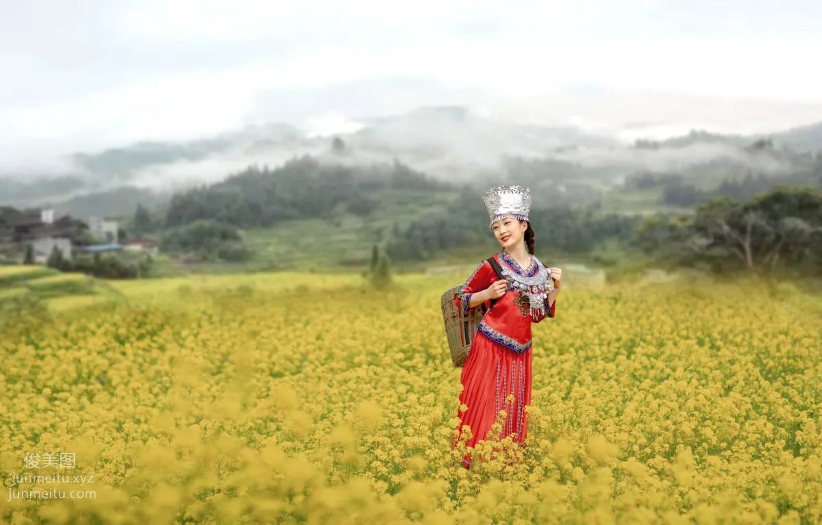 Ru Yi: YiTuYu photo 7
