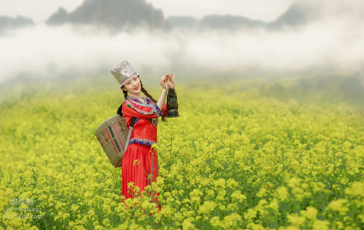 Ru Yi: YiTuYu photo 17