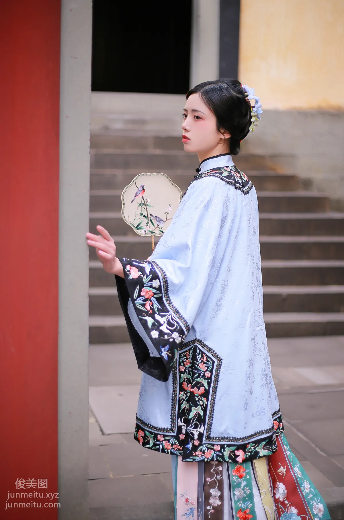 Yi Yue: YiTuYu photo 2